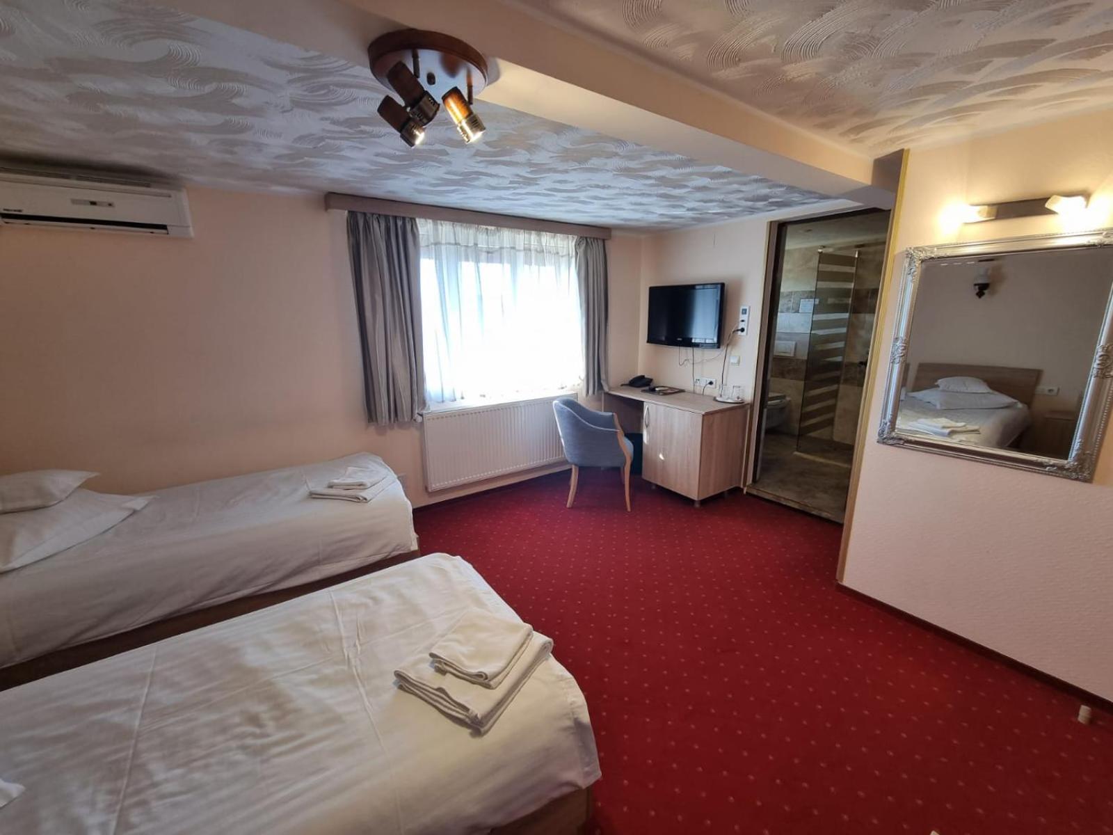 Pensiunea Milexim Cimpia Turzii Bagian luar foto